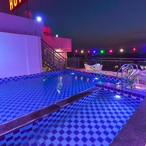 Hotel Remark